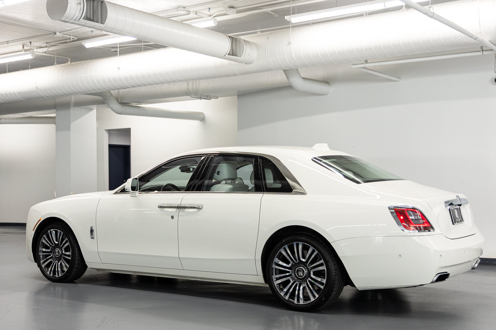 Certified 2023 Rolls-Royce Ghost AWD/4WD image 4