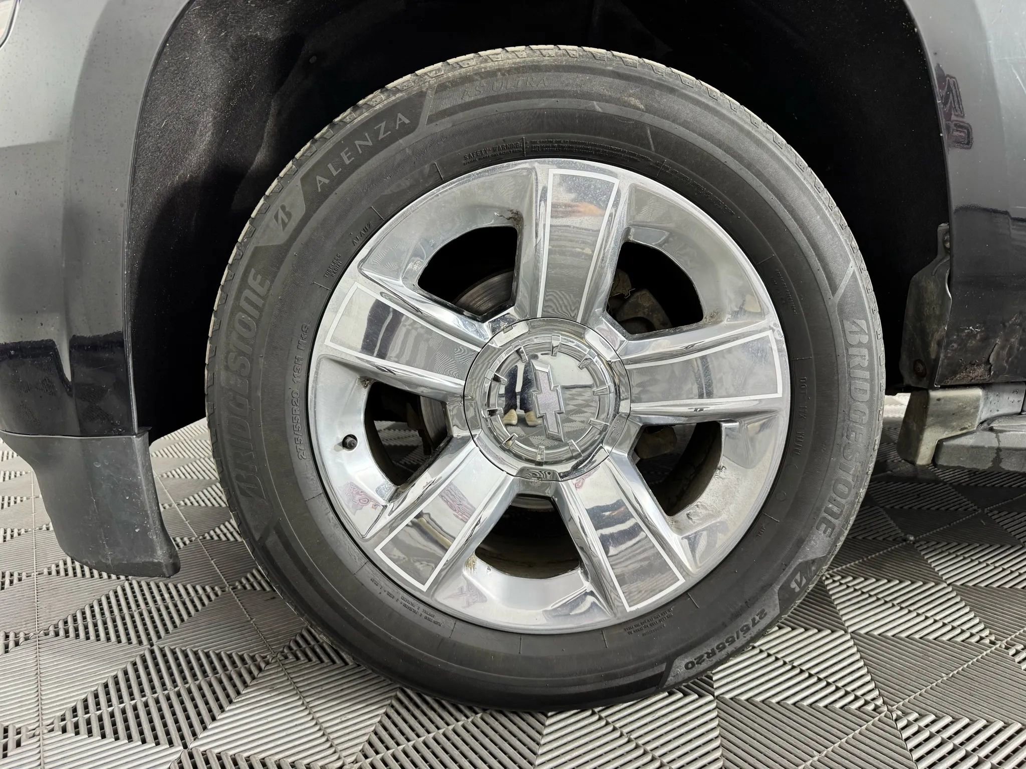 Used 2015 Chevrolet Suburban LT w/ Luxury Package image 49