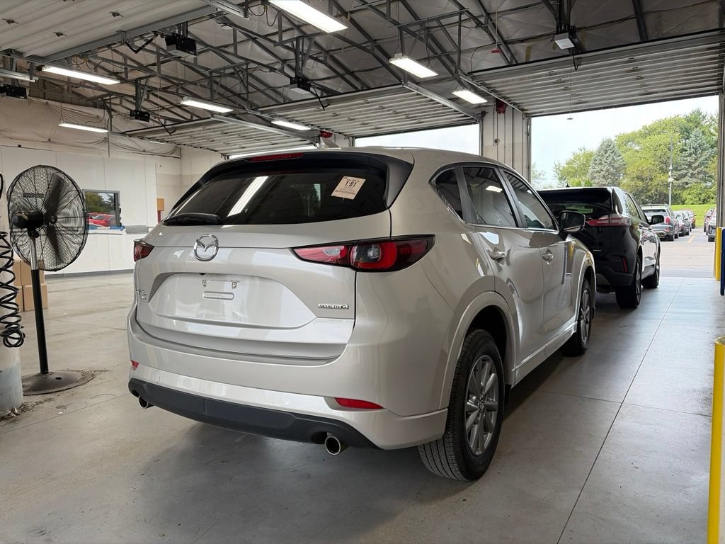 Used 2025 MAZDA CX-5 AWD 2.5 S w/ Select Package image 3