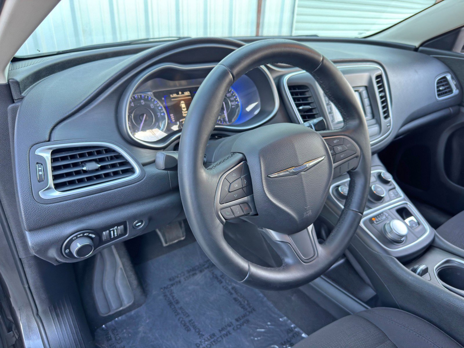 Used 2015 Chrysler 200 Limited w/ Convenience Group image 12