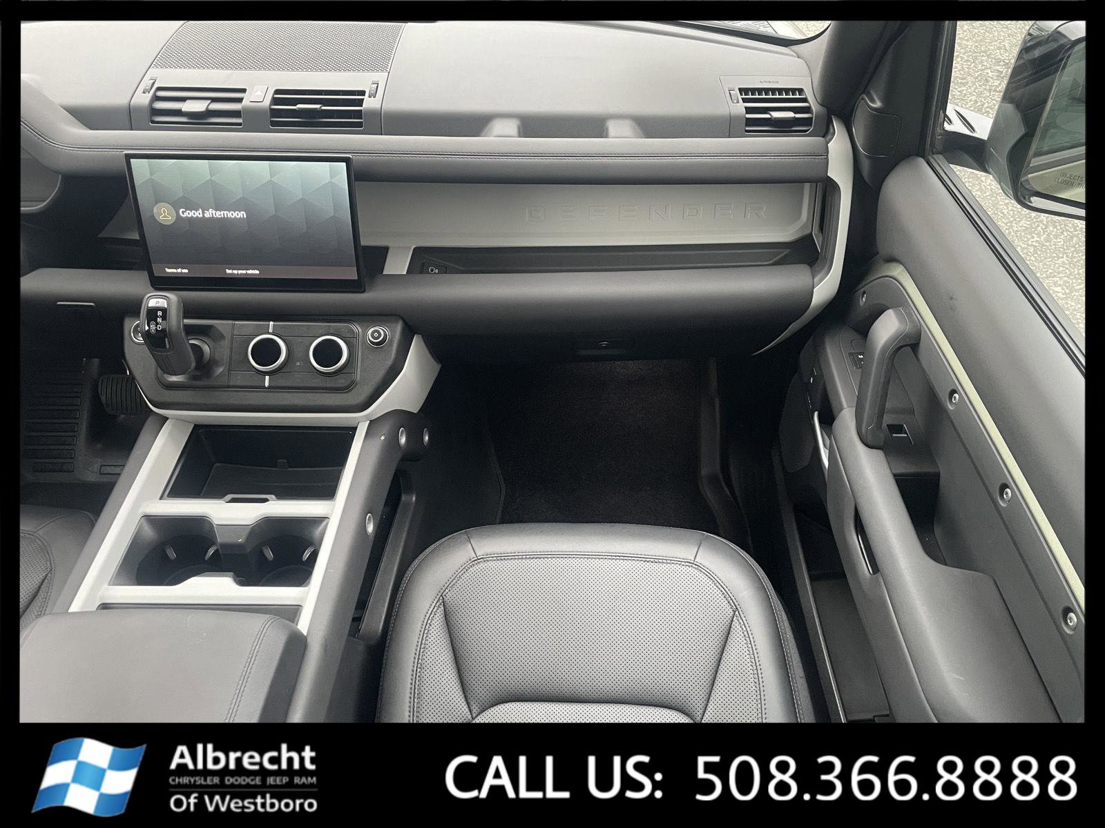 Used 2025 Land Rover Defender 110 S image 22