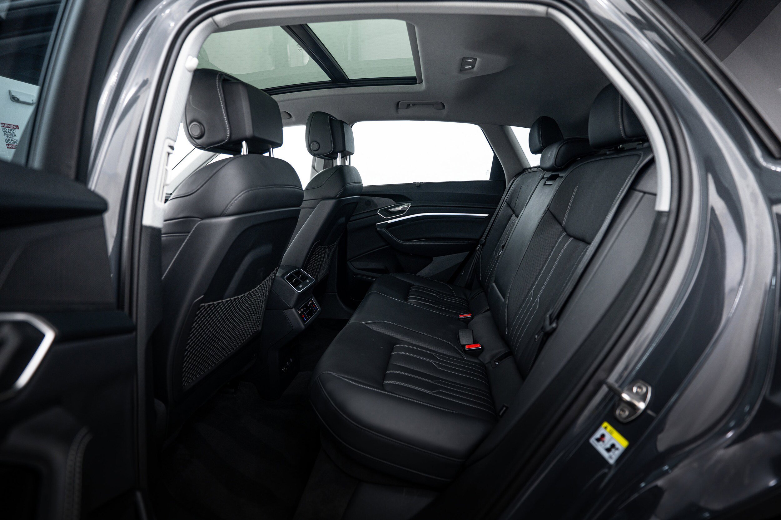 Certified 2024 Audi Q8 e-tron Prestige image 16