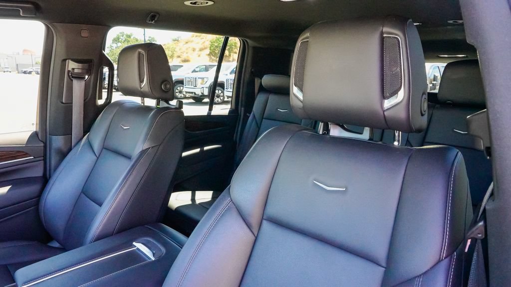 Certified 2021 Cadillac Escalade ESV Luxury RWD image 14