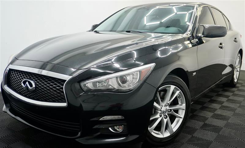 Used 2017 INFINITI Q50 Signature Edition w/ All Weather Package (L93) image 45