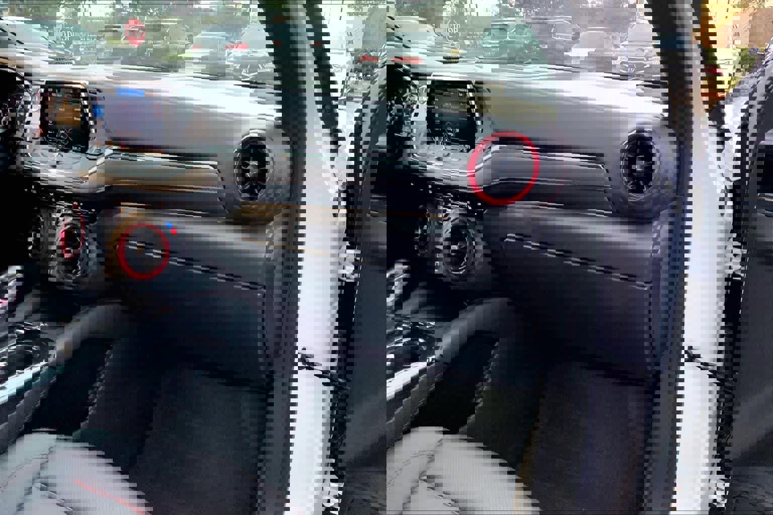 Used 2021 Chevrolet Blazer RS w/ Enhanced Convenience Package image 18