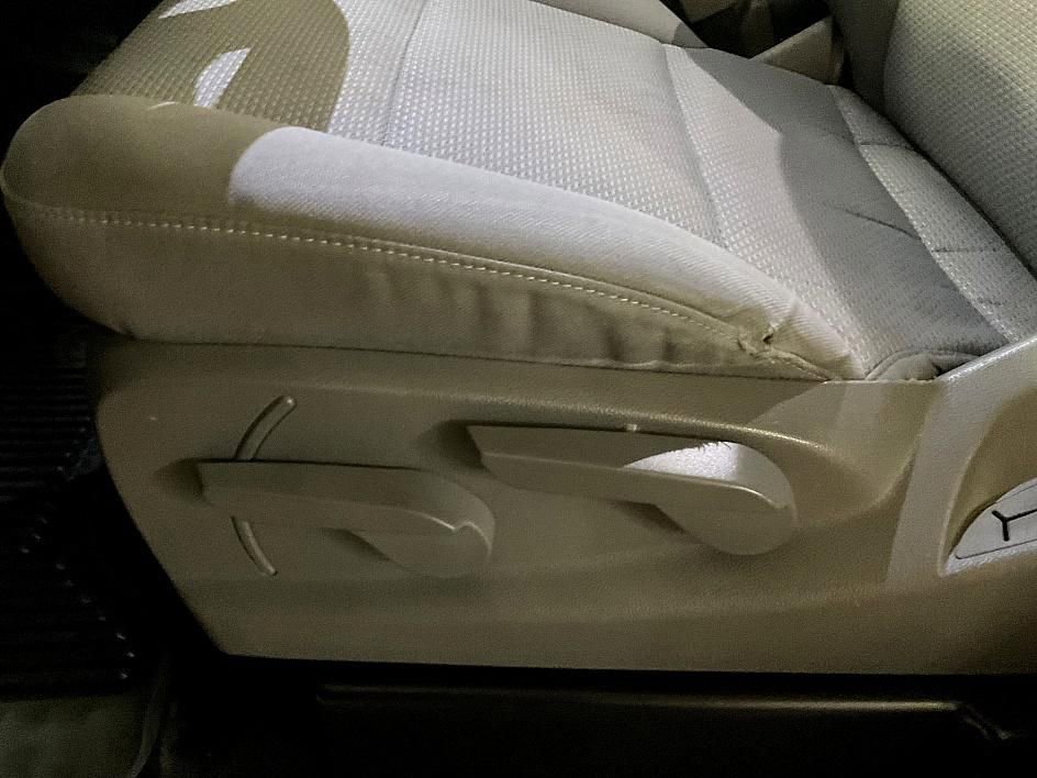 Used 2018 Chevrolet Silverado 1500 Custom w/ Custom Value Package image 16