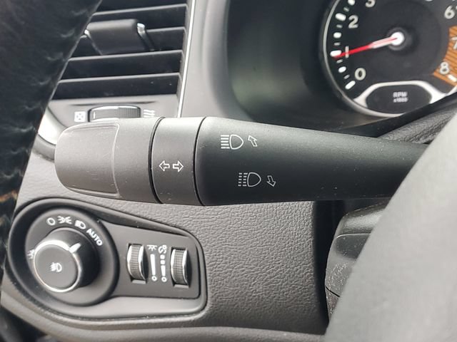 Used 2020 Jeep Renegade Limited AWD/4WD image 18