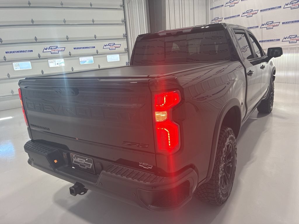 Used 2023 Chevrolet Silverado 1500 ZR2 w/ Technology Package AWD/4WD image 7