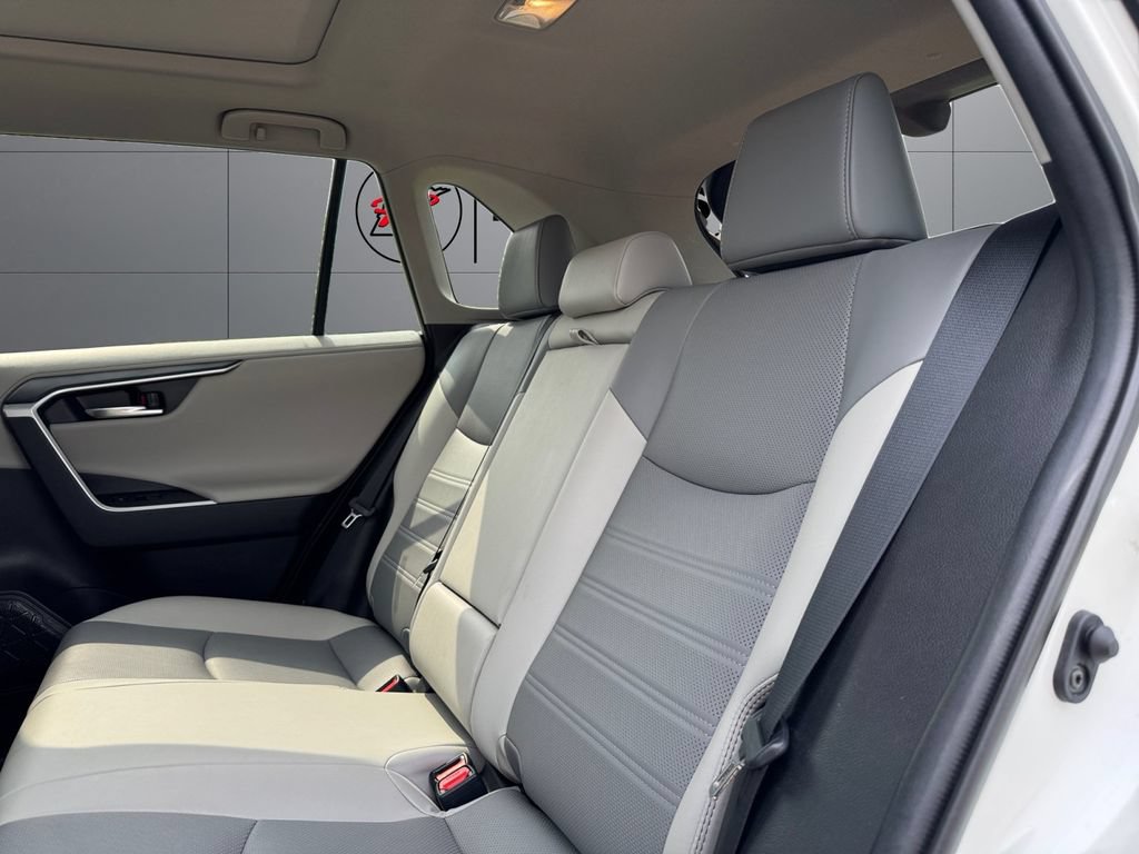 Certified 2021 Toyota RAV4 Limited AWD/4WD image 18