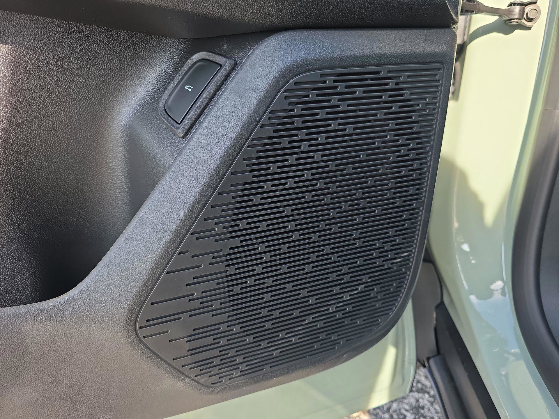 New 2026 Chevrolet Equinox LT w/ Convenience Package II image 25