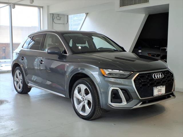 Certified 2023 Audi Q5 2.0T Prestige AWD/4WD image 3