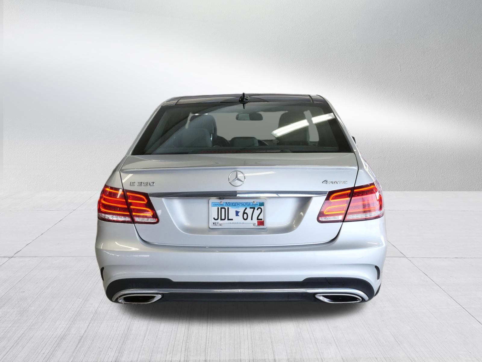Used 2014 Mercedes-Benz E 350 4MATIC Sedan image 6