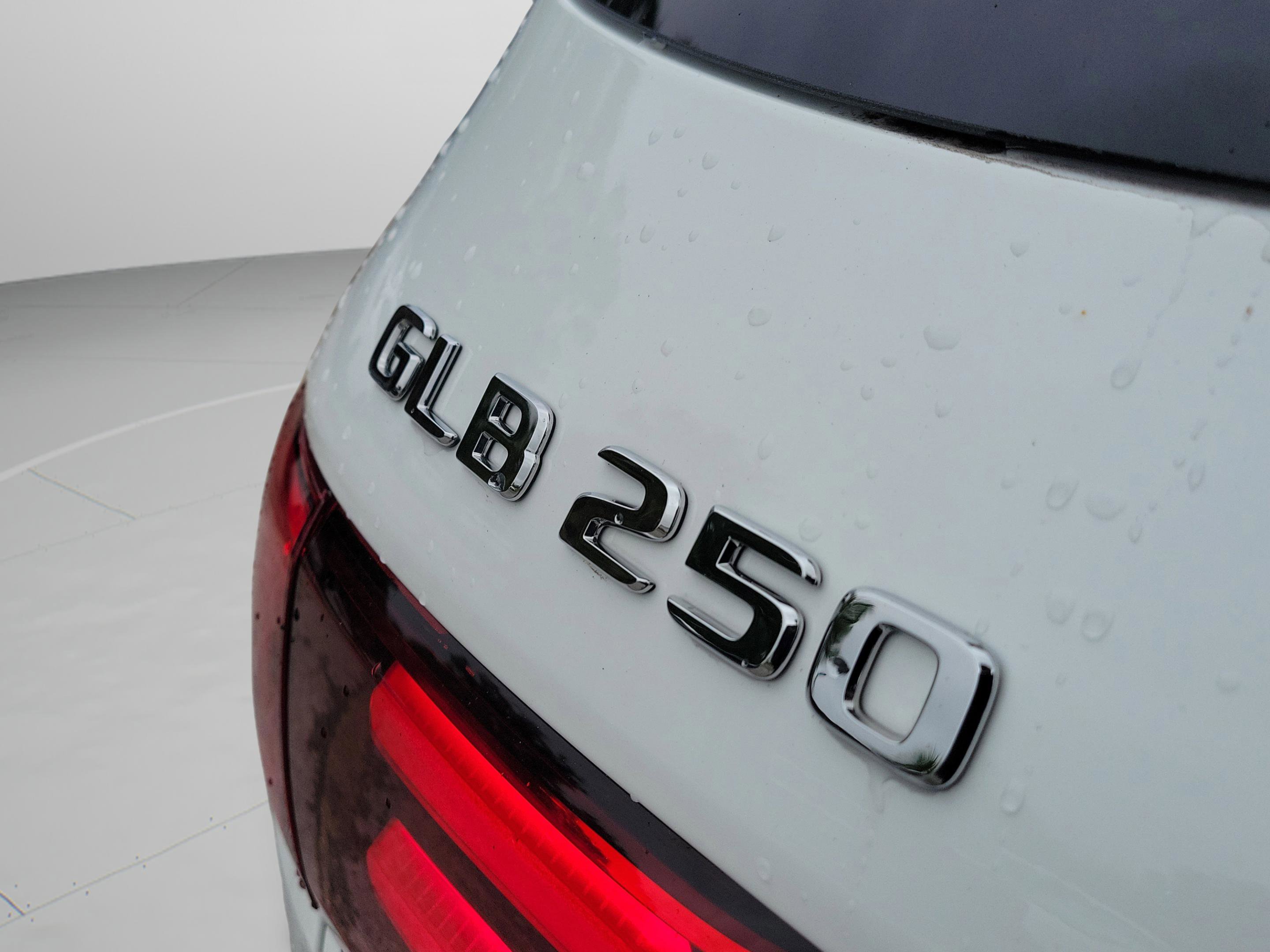 Certified 2026 Mercedes-Benz GLB 250 image 31