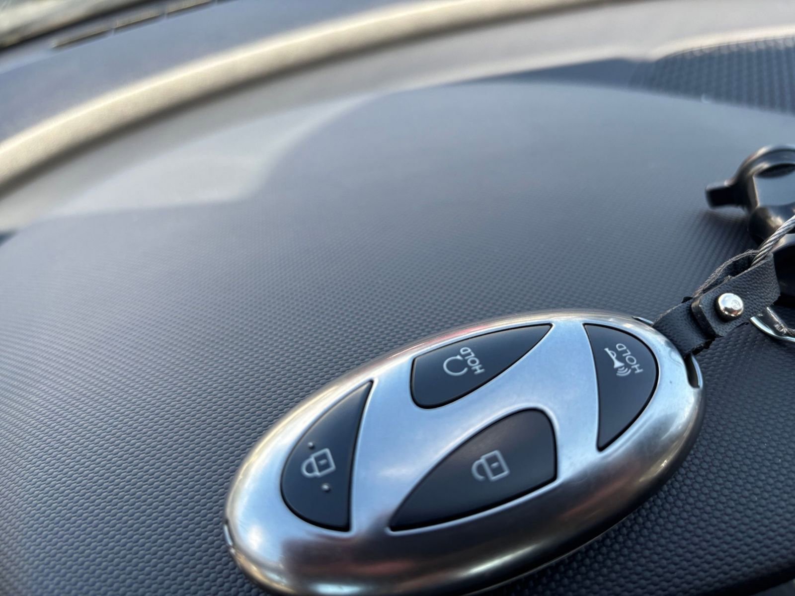 Used 2025 Hyundai Elantra SEL image 28