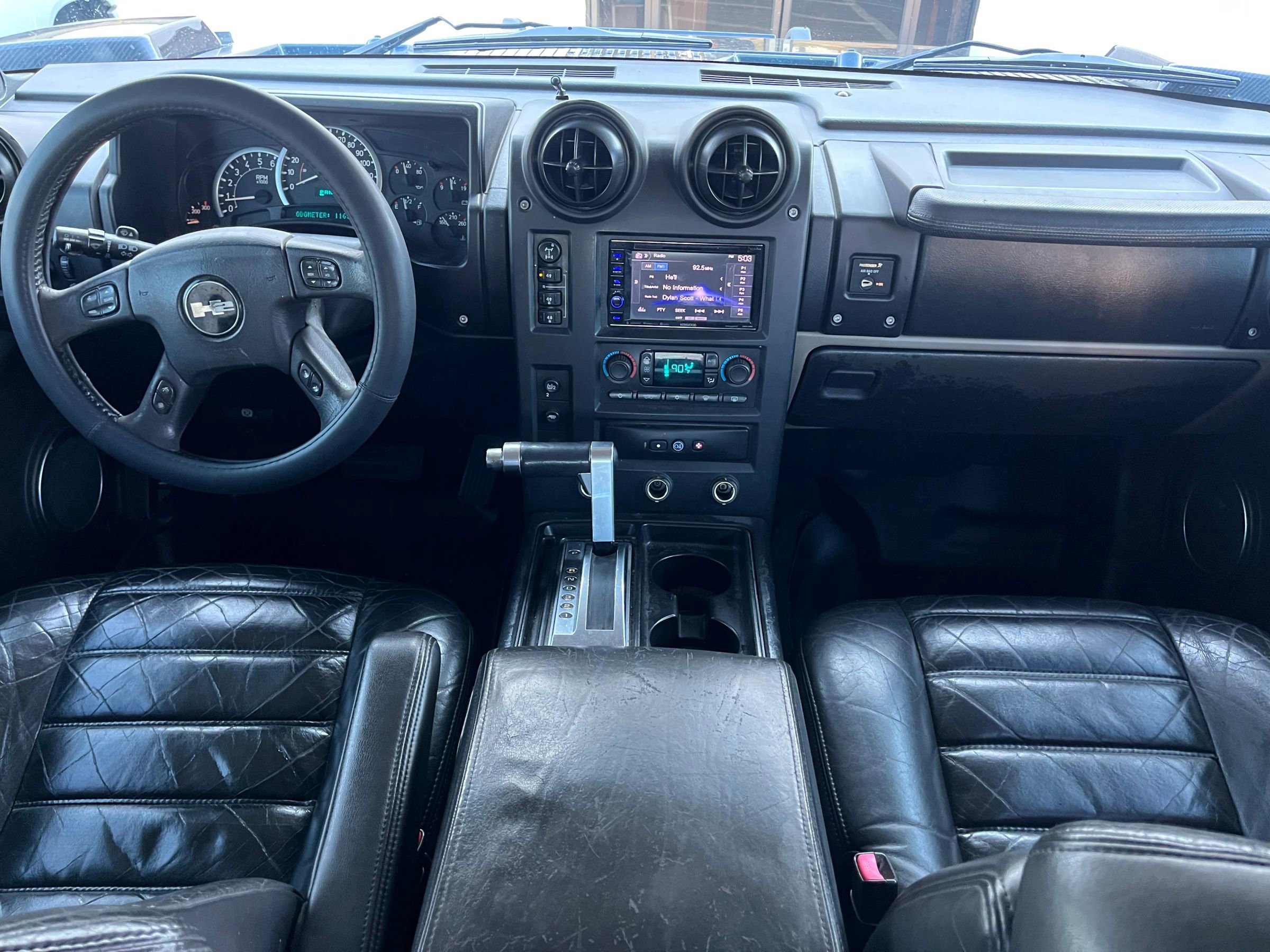 Used 2005 HUMMER H2 SUT w/ Preferred Equipment Group image 7