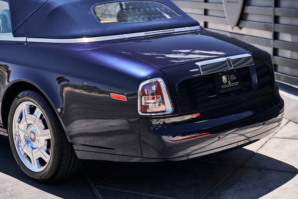 Used 2009 Rolls-Royce Phantom Drophead Coupe RWD image 12