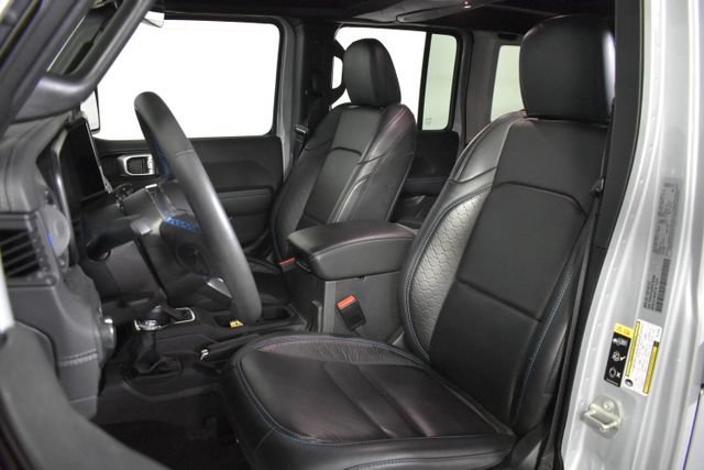 Used 2024 Jeep Wrangler High Altitude AWD/4WD image 9