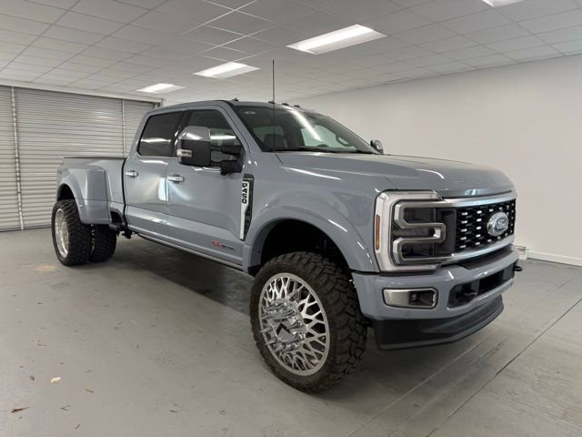 Used 2026 Ford F450 Platinum w/ Platinum Plus Package image 23