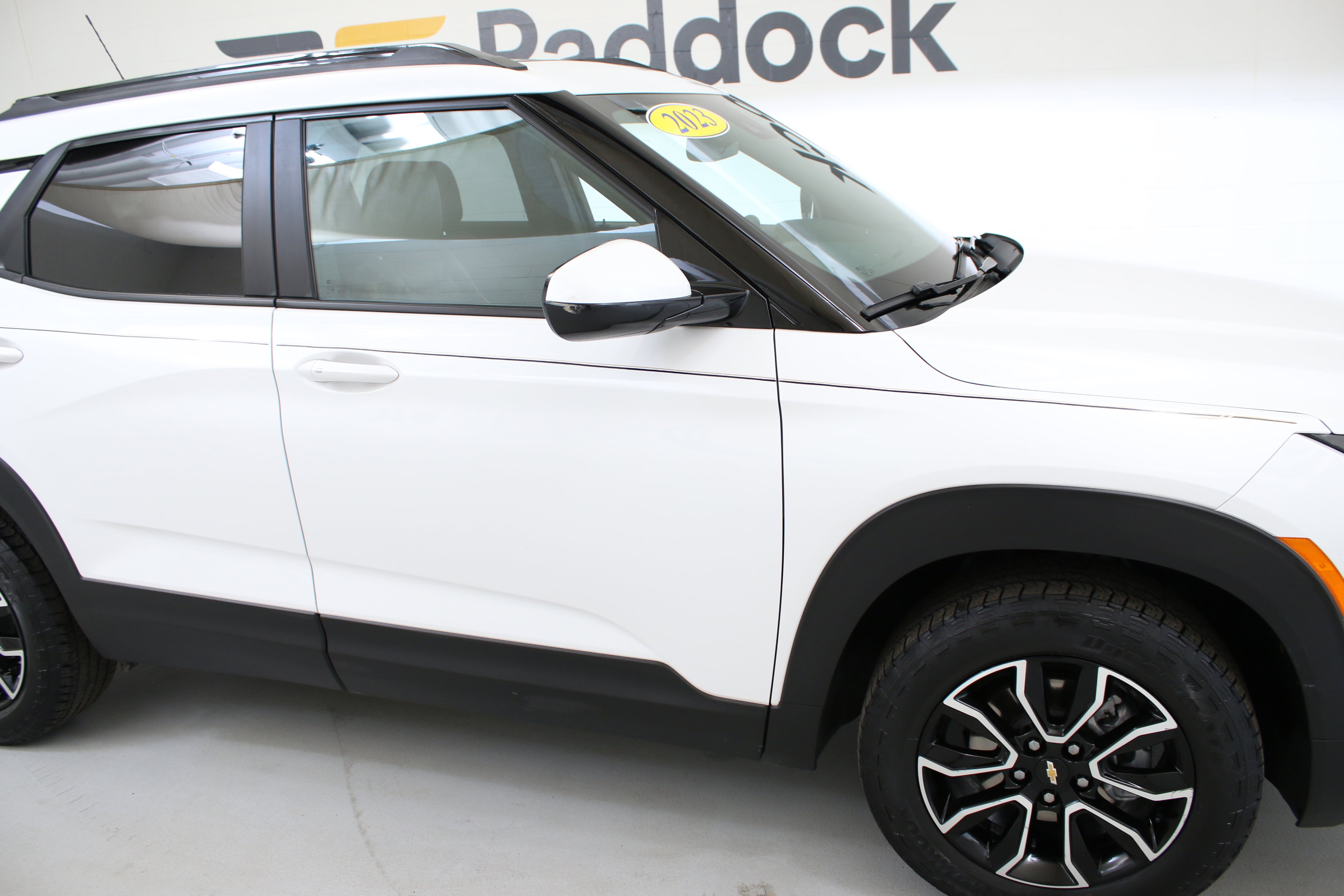 Used 2023 Chevrolet TrailBlazer ACTIV w/ Sun and Liftgate Package AWD/4WD image 9