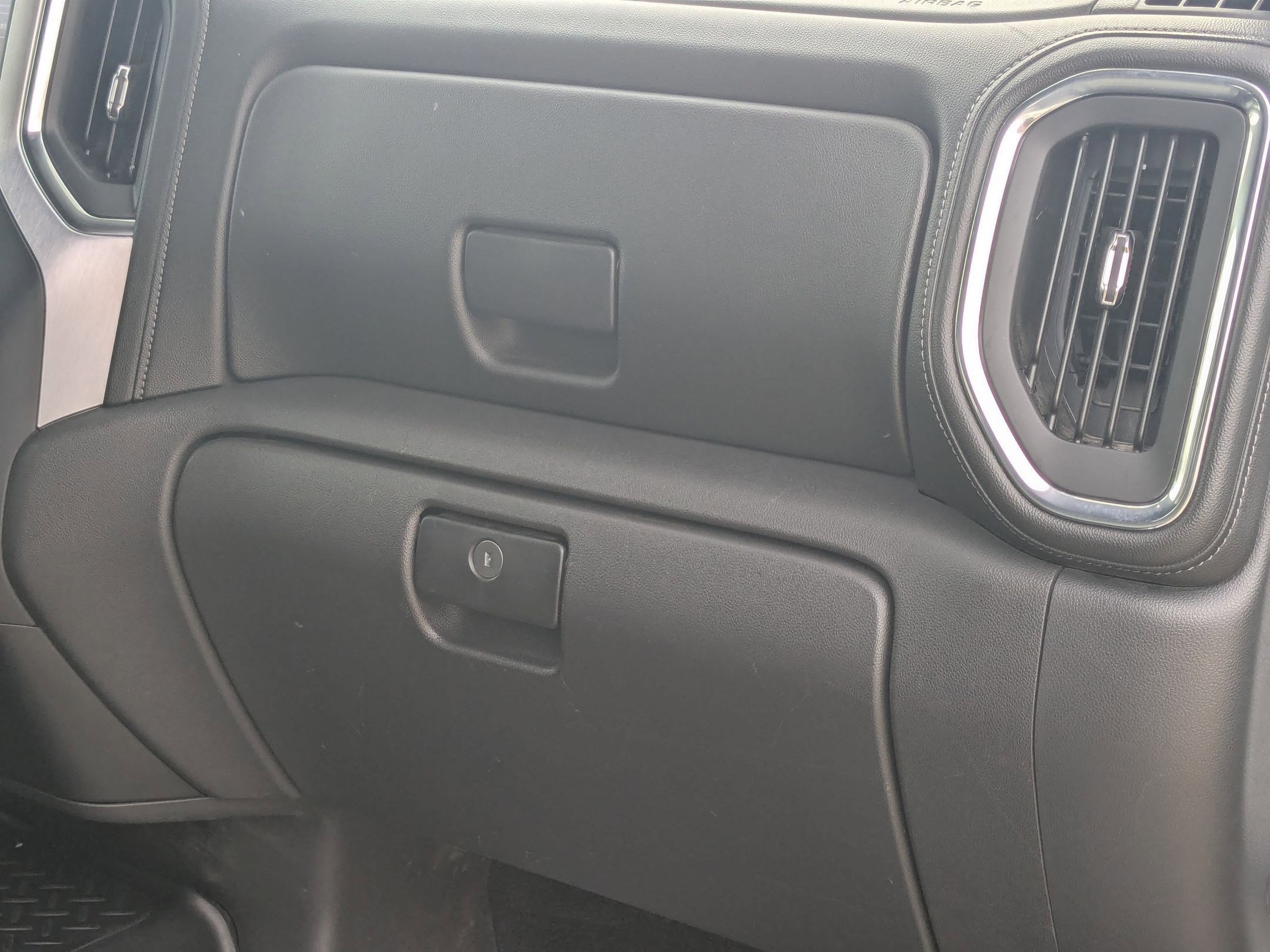 Used 2020 GMC Sierra 1500 SLE w/ SLE Value Package image 22