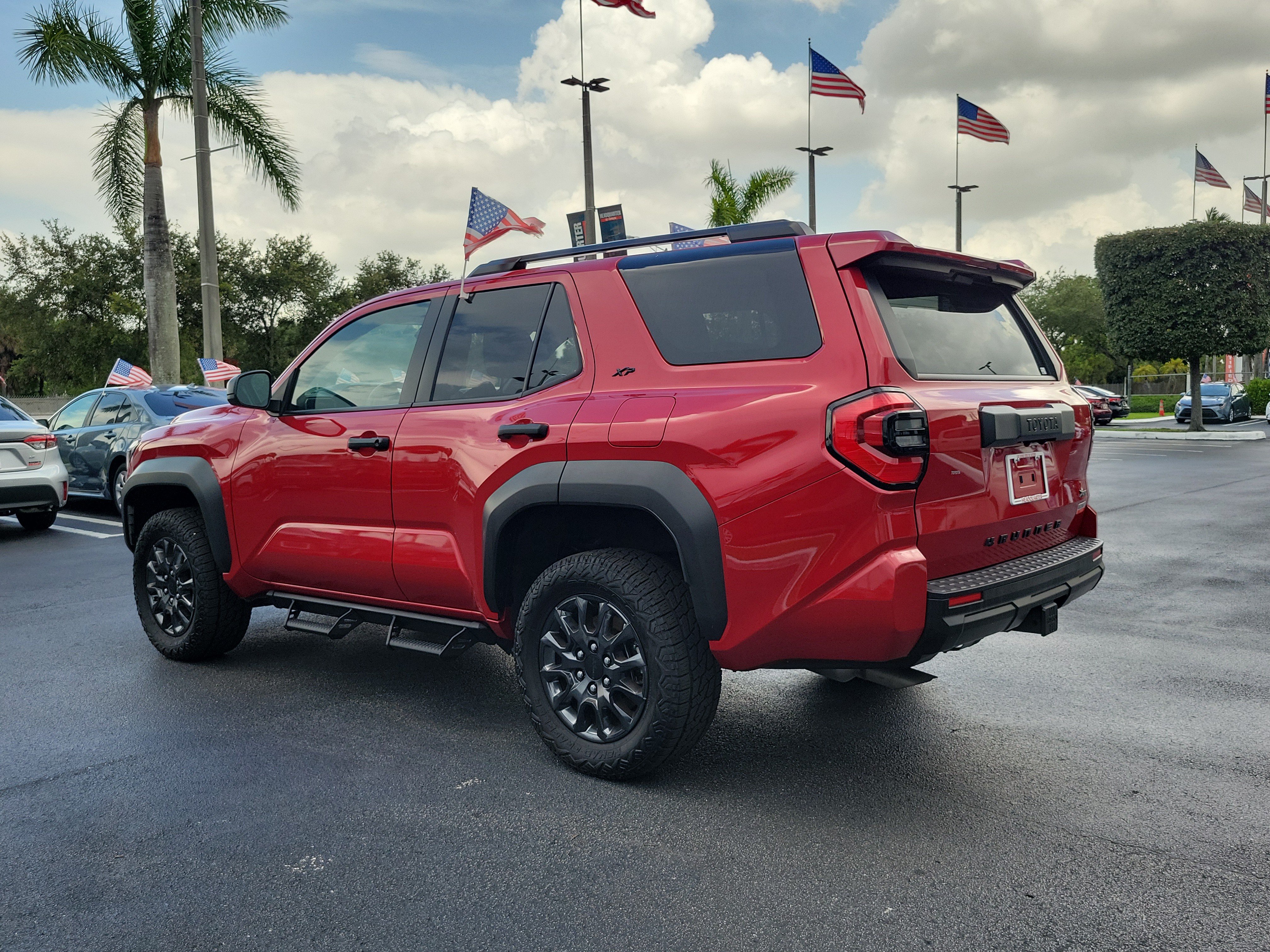 Used 2025 Toyota 4Runner SR5 AWD/4WD image 8