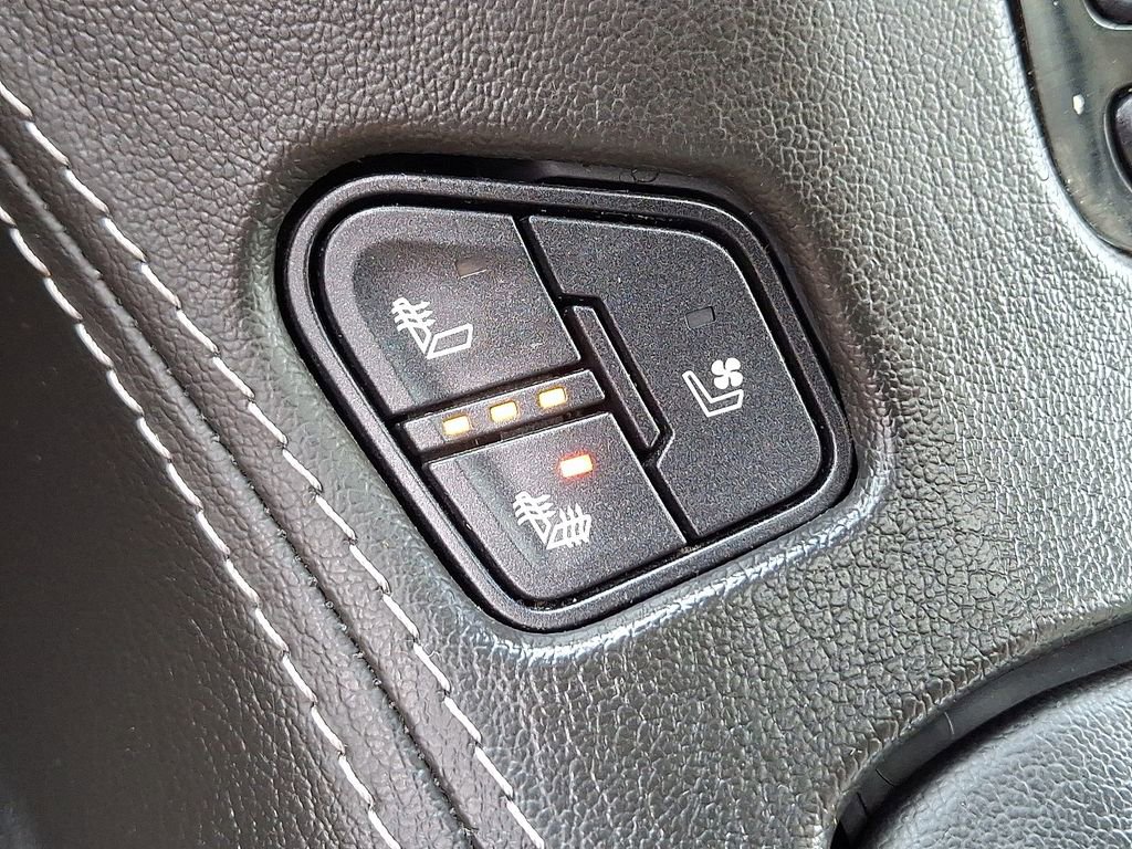 Used 2019 GMC Yukon Denali w/ Denali Ultimate Package image 26