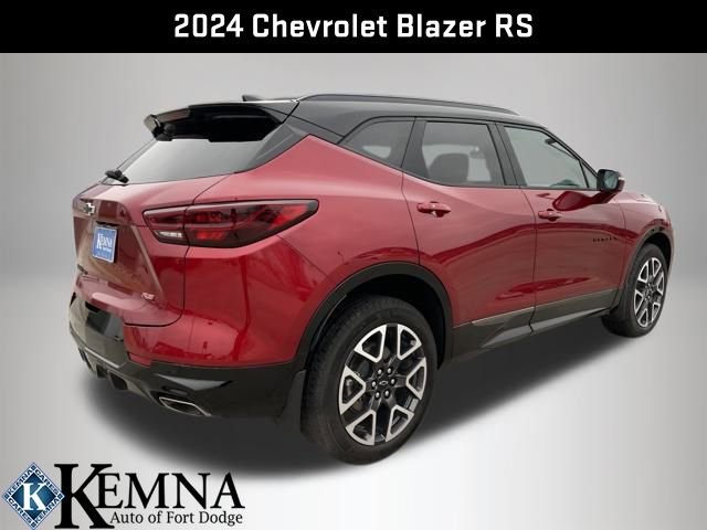 Used 2024 Chevrolet Blazer RS w/ Enhanced Convenience Package image 3