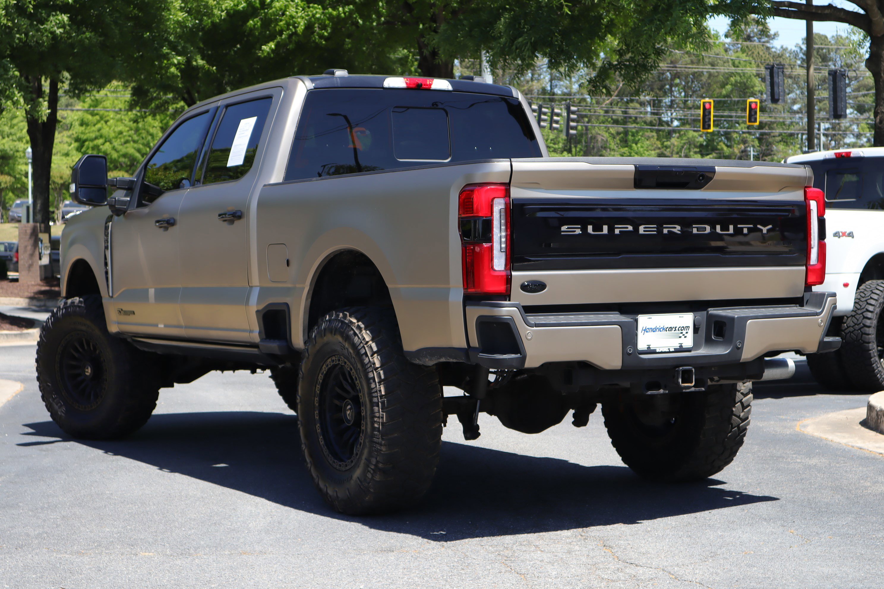 Used 2025 Ford F250 Platinum AWD/4WD image 3