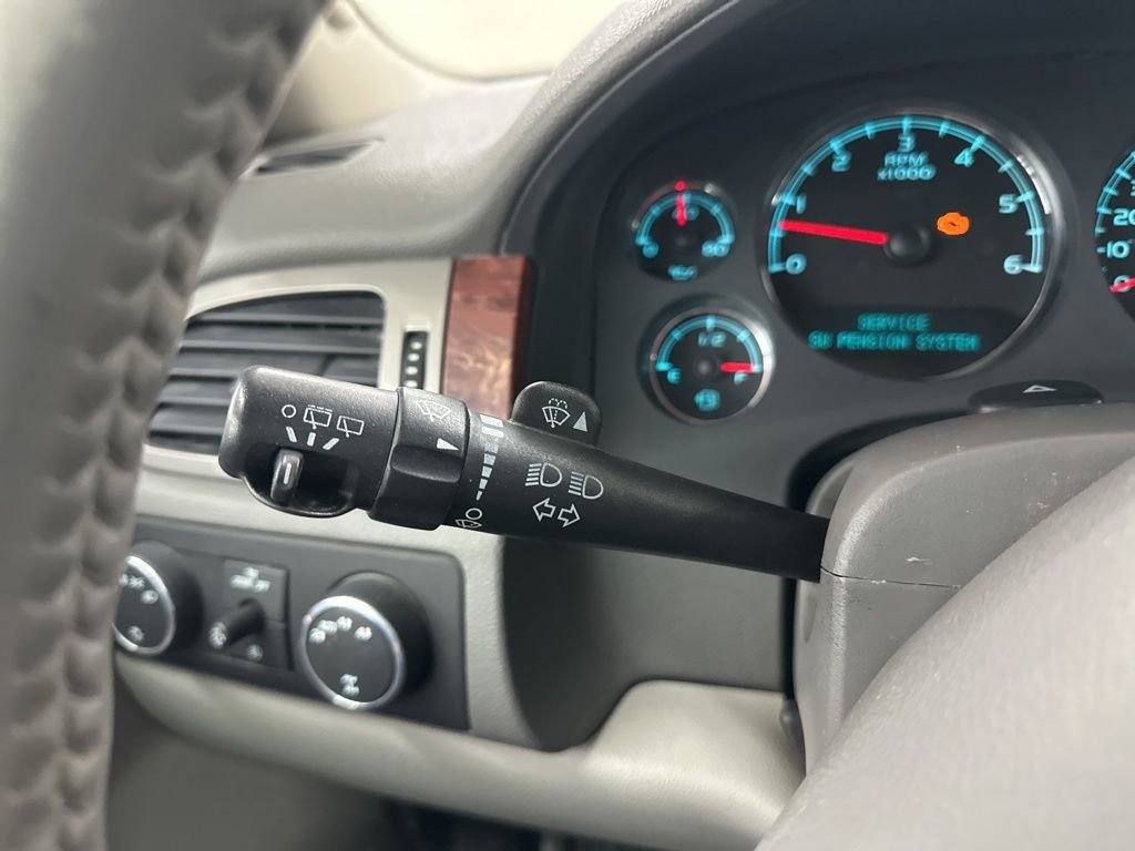 Used 2008 Chevrolet Tahoe LTZ w/ LTZ Preferred Equipment Group image 38