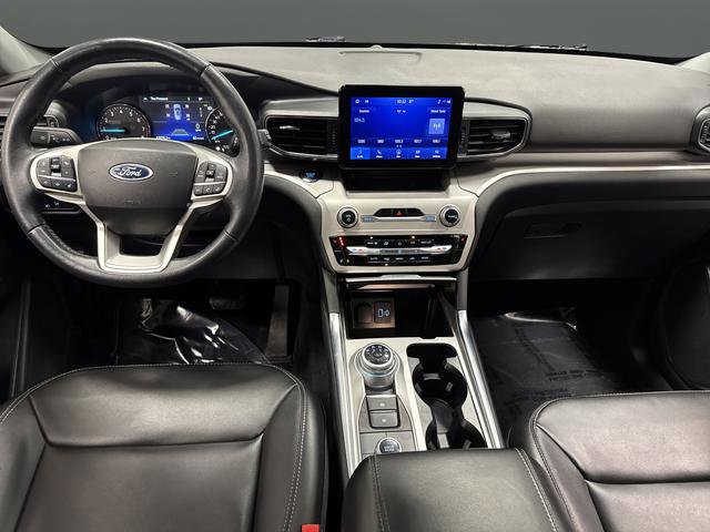 Used 2023 Ford Explorer XLT AWD/4WD image 5