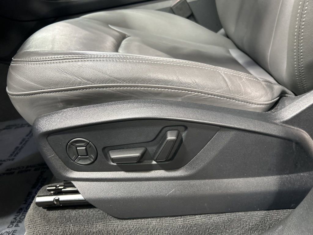 Used 2025 Audi Q7 3.0T Premium Plus image 17