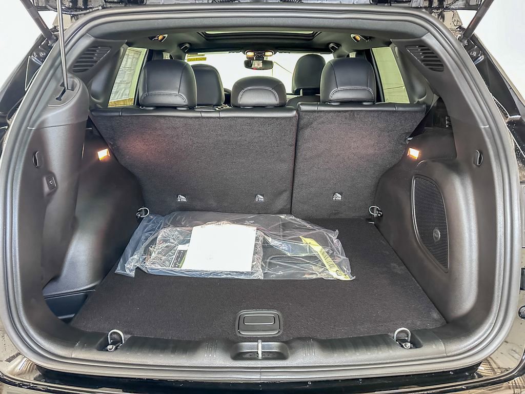 New 2026 Jeep Compass Limited w/ Sun, Sound & Navigation Group image 13