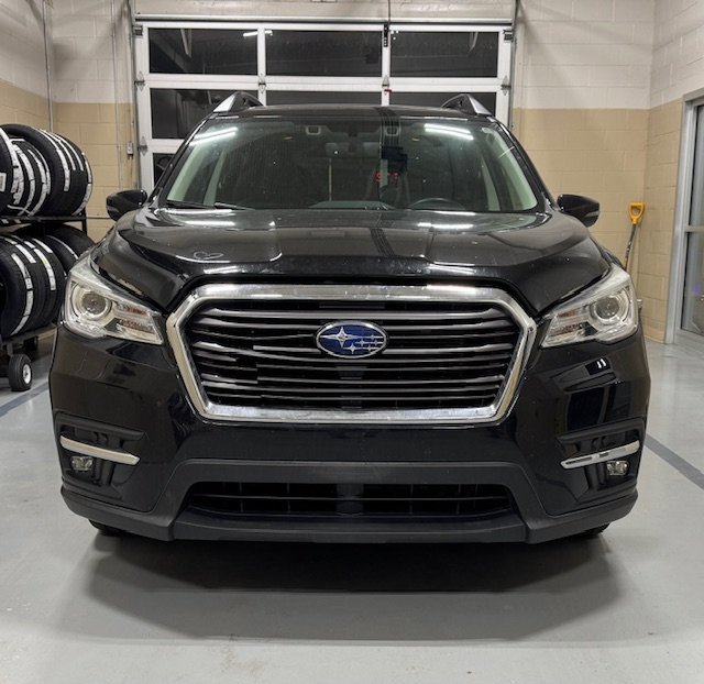 Used 2020 Subaru Ascent Limited w/ Technology Package image 3