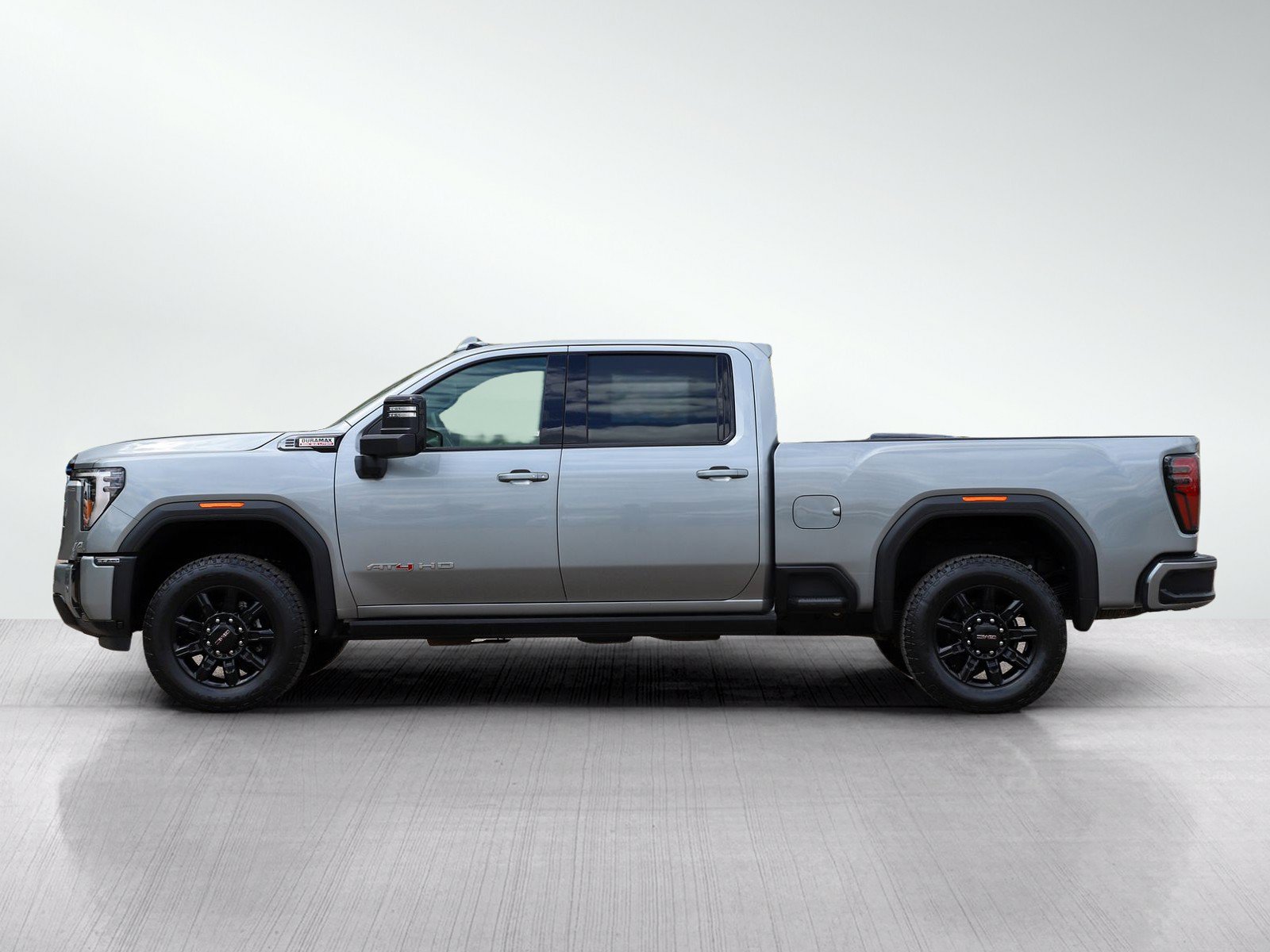 Used 2025 GMC Sierra 3500 AT4 w/ AT4 Premium Plus Package AWD/4WD image 2