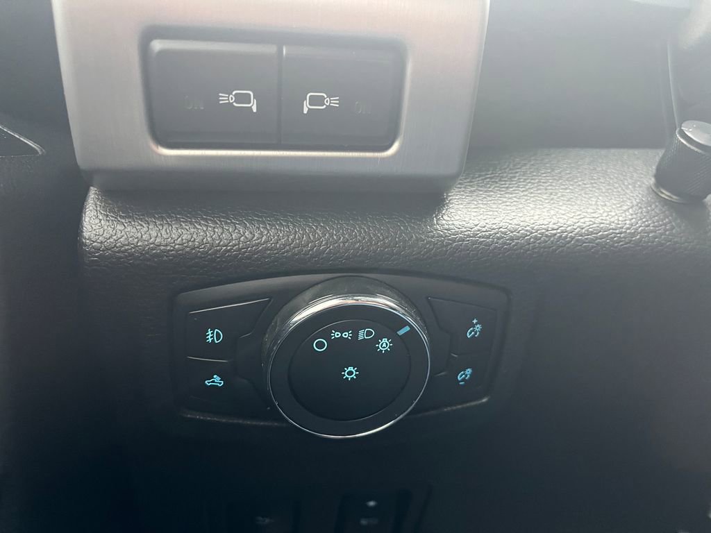 Used 2021 Ford F250 Platinum w/ FX4 Off-Road Package image 24