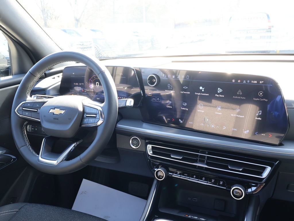 New 2026 Chevrolet Traverse LT w/ Sun and Wheel Package FWD image 30