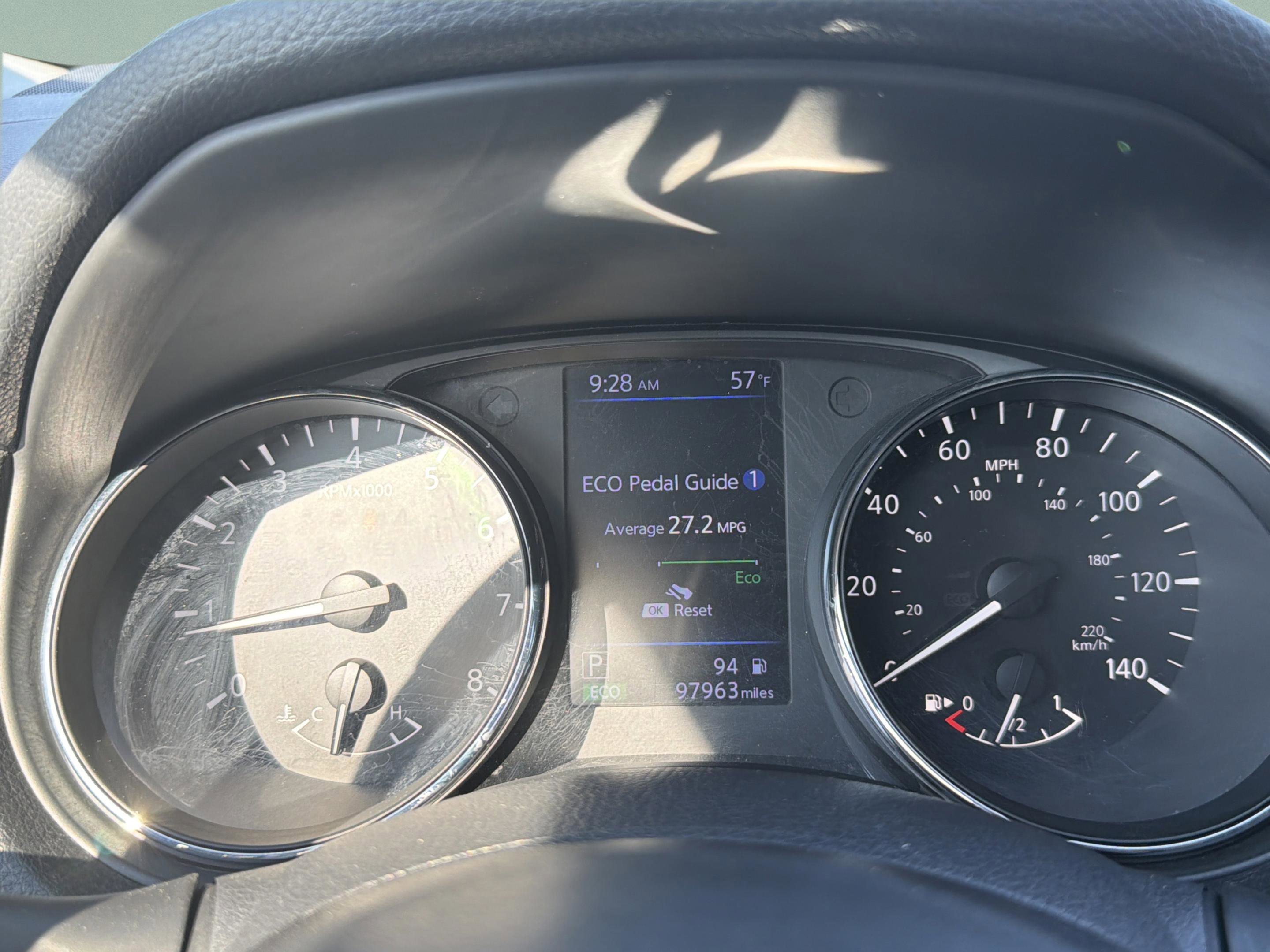 Used 2018 Nissan Rogue SL w/ Premium Package image 15