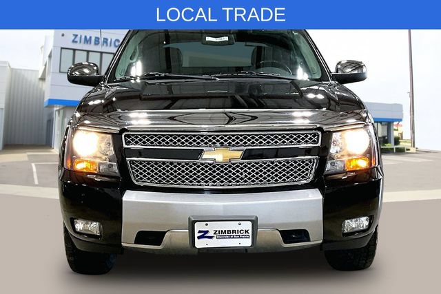Used 2010 Chevrolet Avalanche LT w/ Luxury Package AWD/4WD image 2