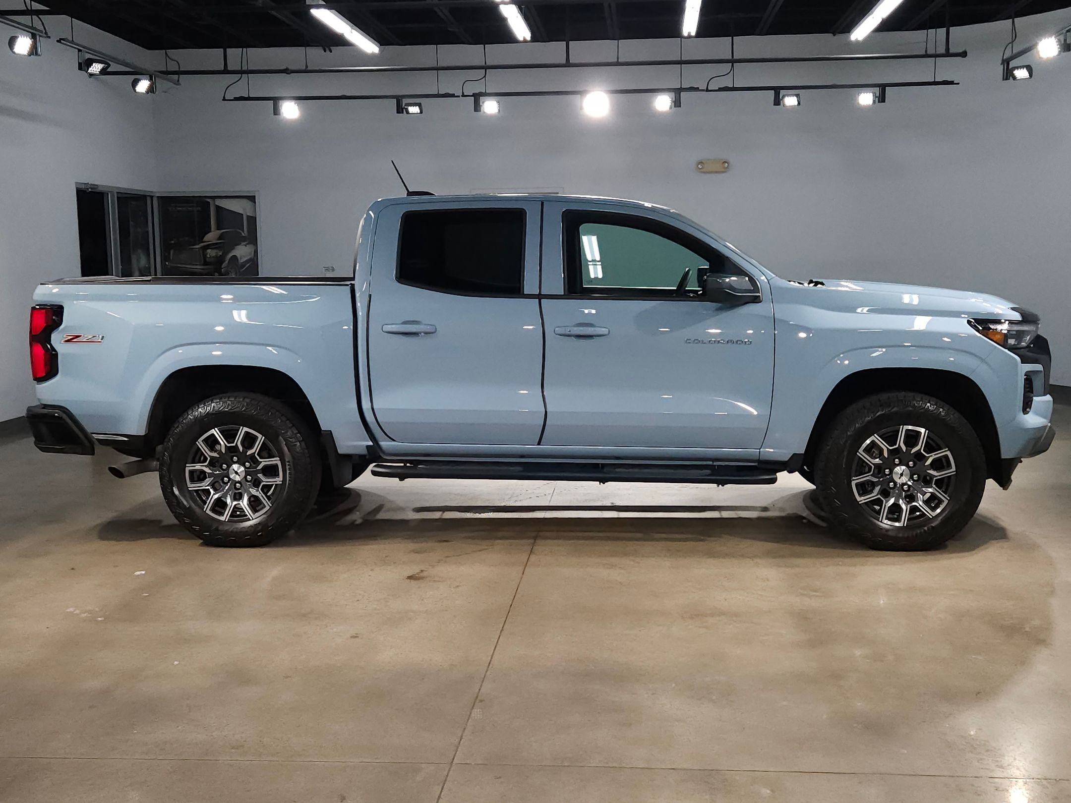 Used 2025 Chevrolet Colorado Z71 image 8