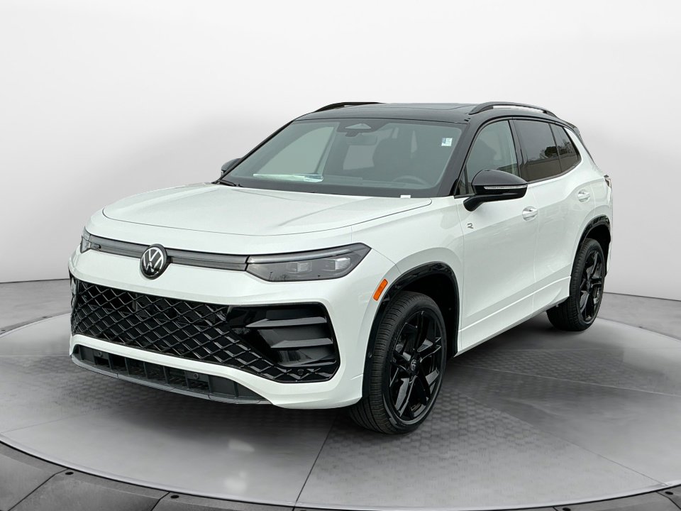 New 2026 Volkswagen Tiguan SE R-Line AWD/4WD image 3