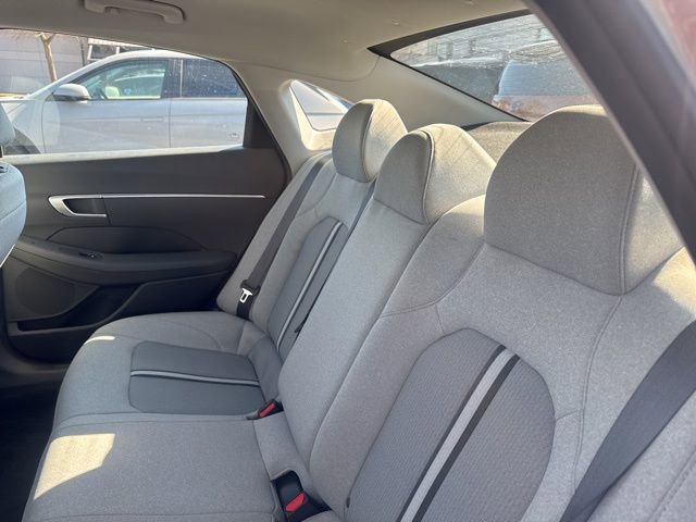 Used 2021 Hyundai Sonata SE image 16