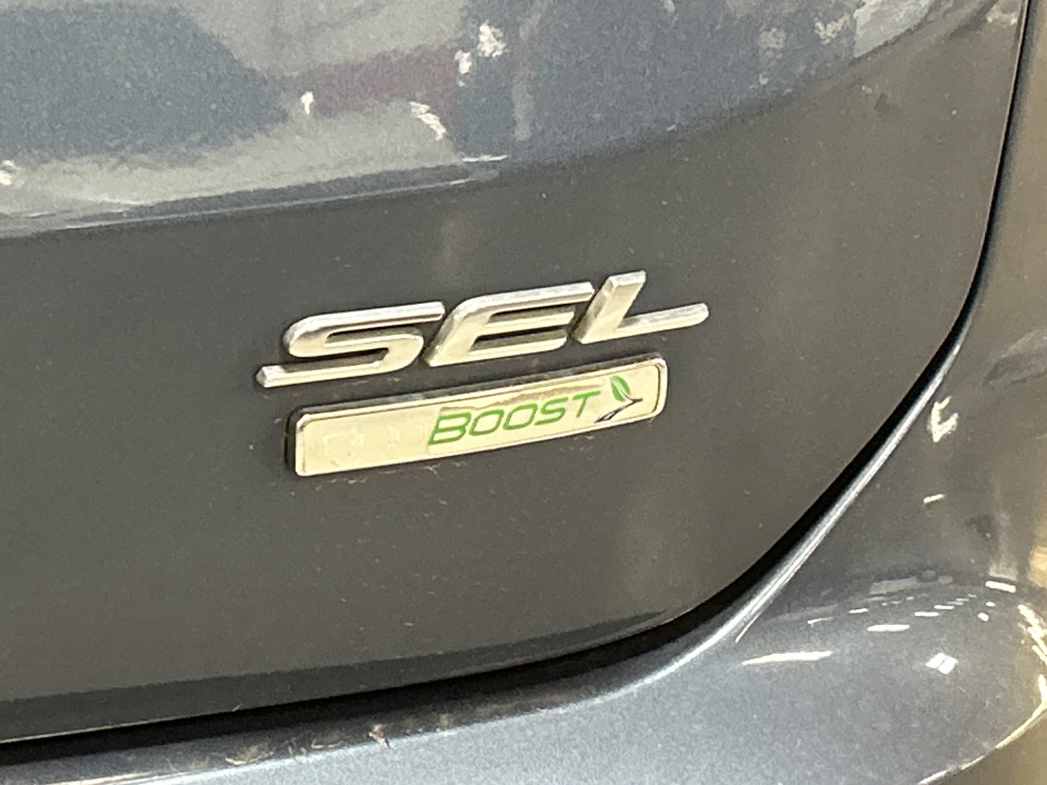 Used 2019 Ford Edge SEL w/ Equipment Group 201A FWD image 11