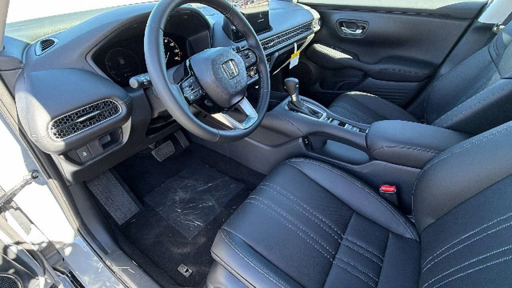 New 2026 Honda HR-V EX-L image 10