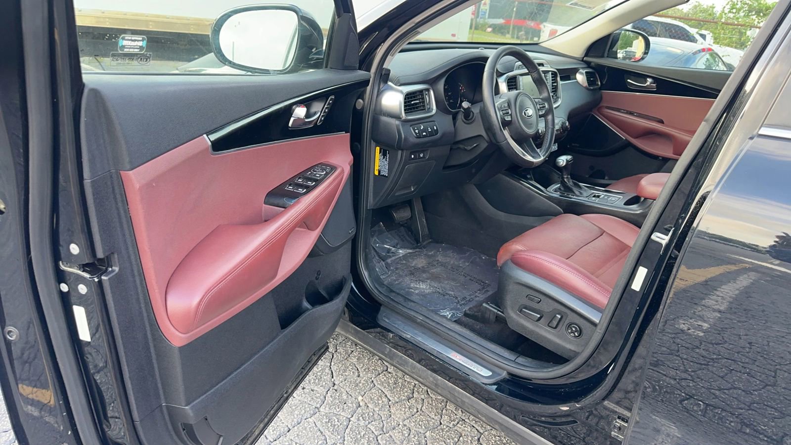 Used 2017 Kia Sorento SX FWD image 31