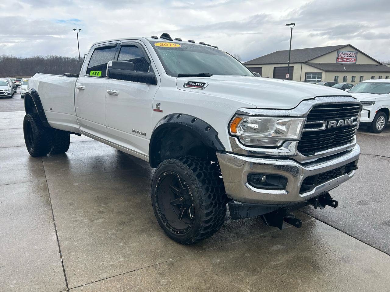 Used 2019 RAM 3500 Big Horn image 3