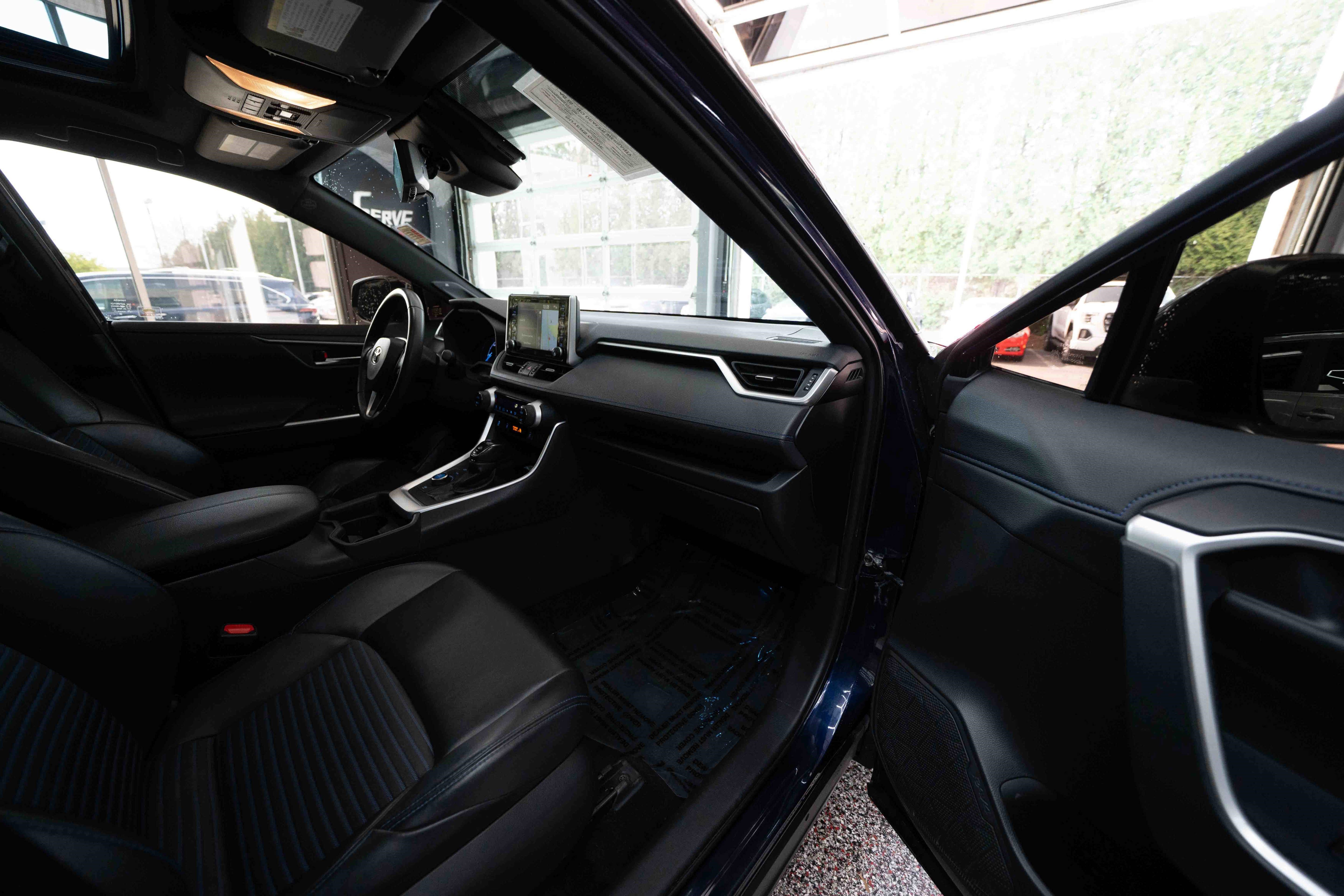 Used 2020 Toyota RAV4 XSE AWD/4WD image 26