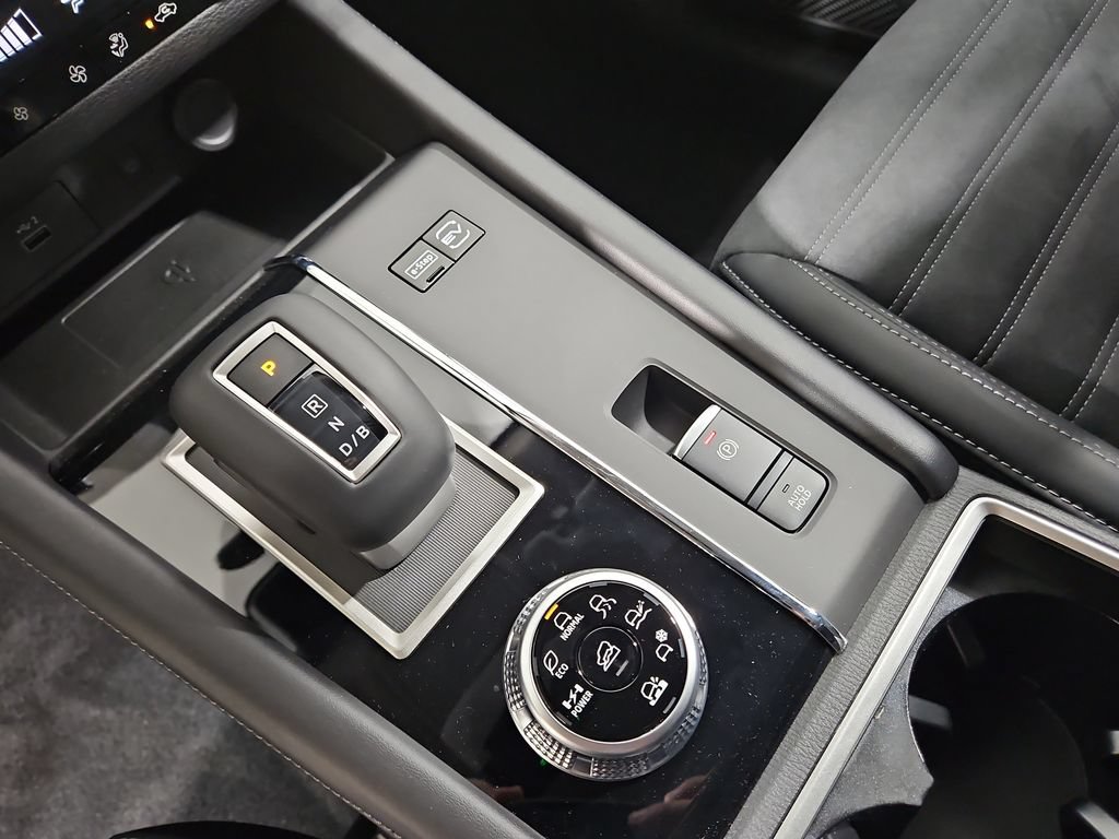 New 2026 Nissan Rogue SL AWD/4WD image 24