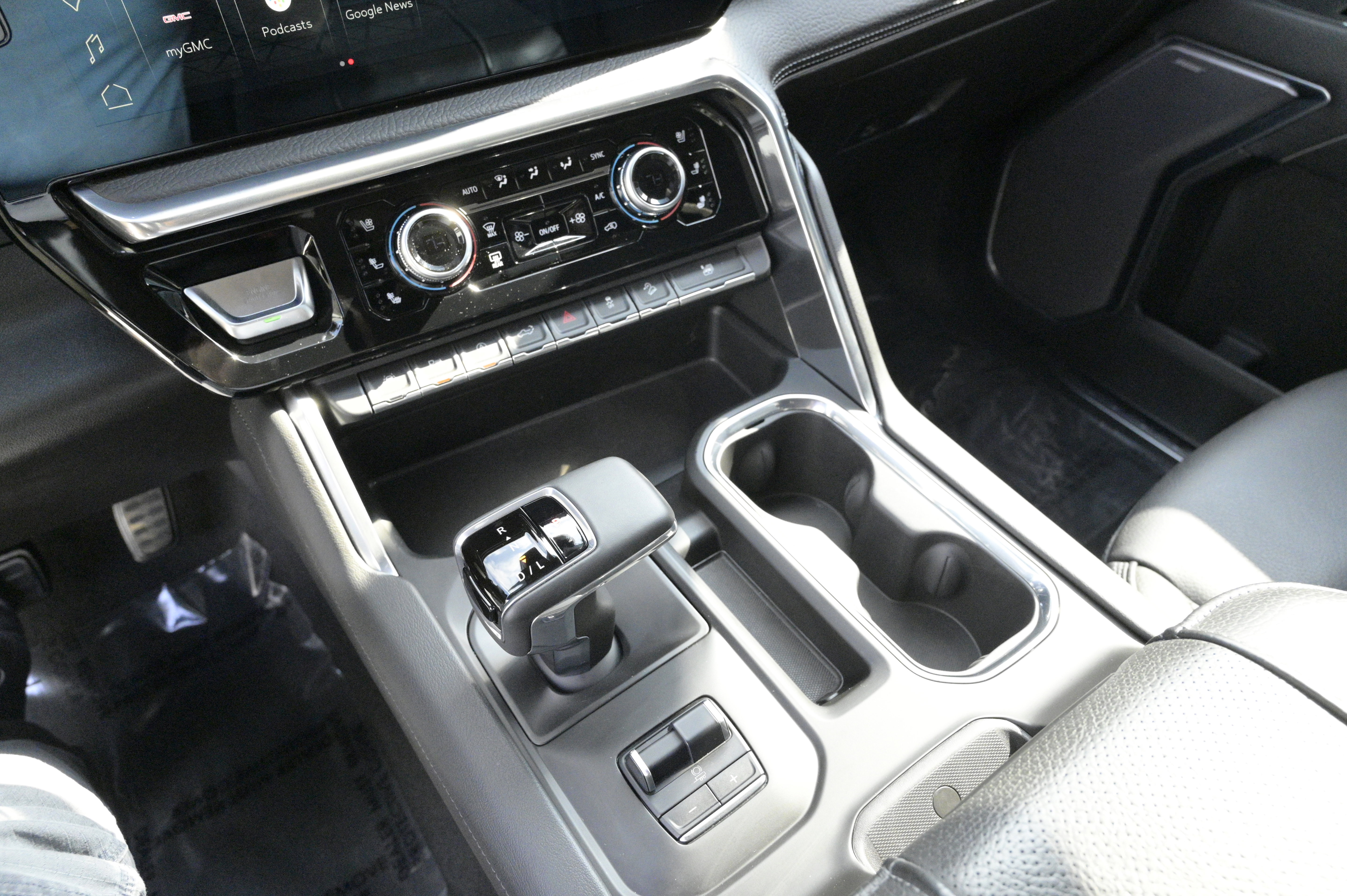 Used 2023 GMC Sierra 1500 Denali w/ Denali Reserve Package image 28