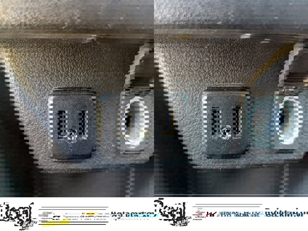 Used 2019 Chevrolet Traverse LT image 24