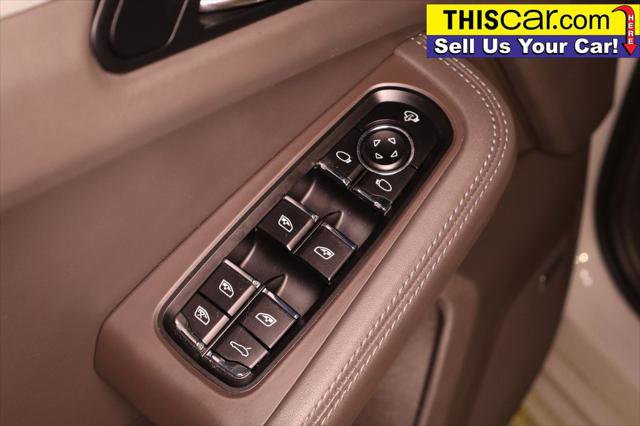 Used 2022 Porsche Macan GTS AWD/4WD image 39